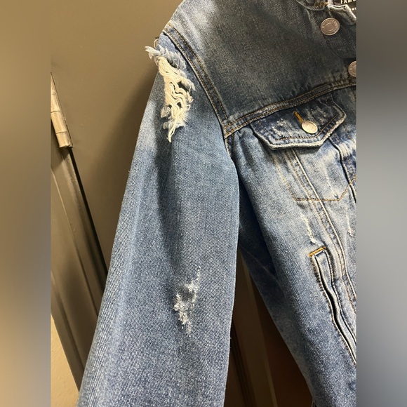 Almost Famous Ripped Blue Jean Jacket Size M - Picture 4 of 8